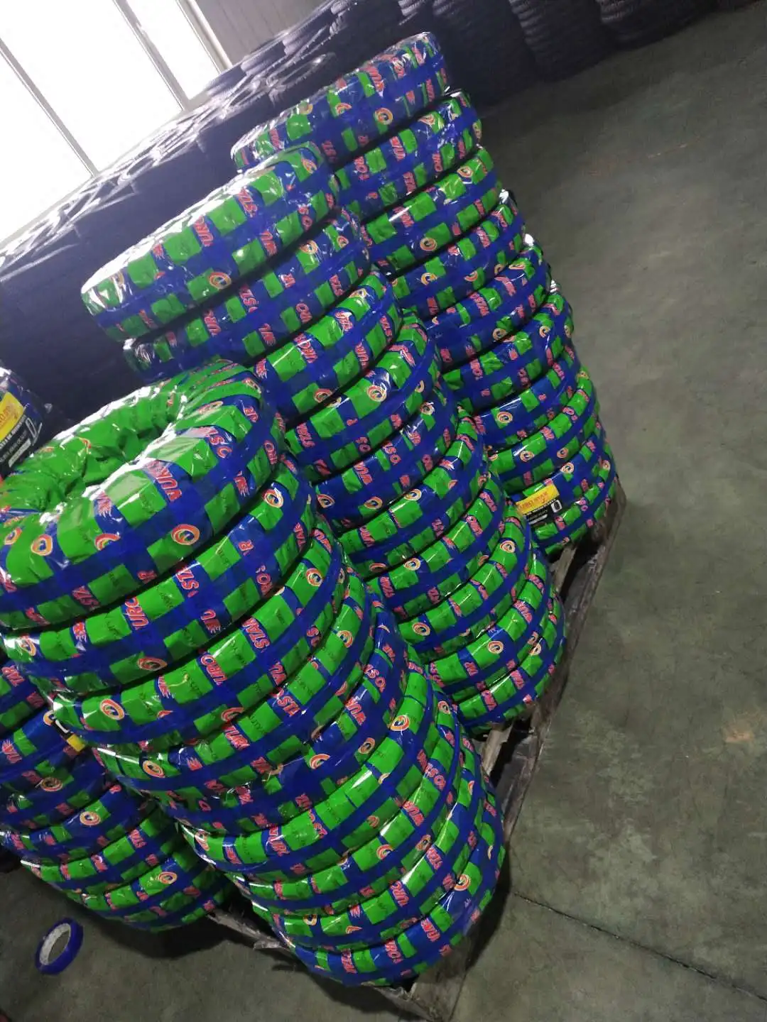 two wheeler back tyre price