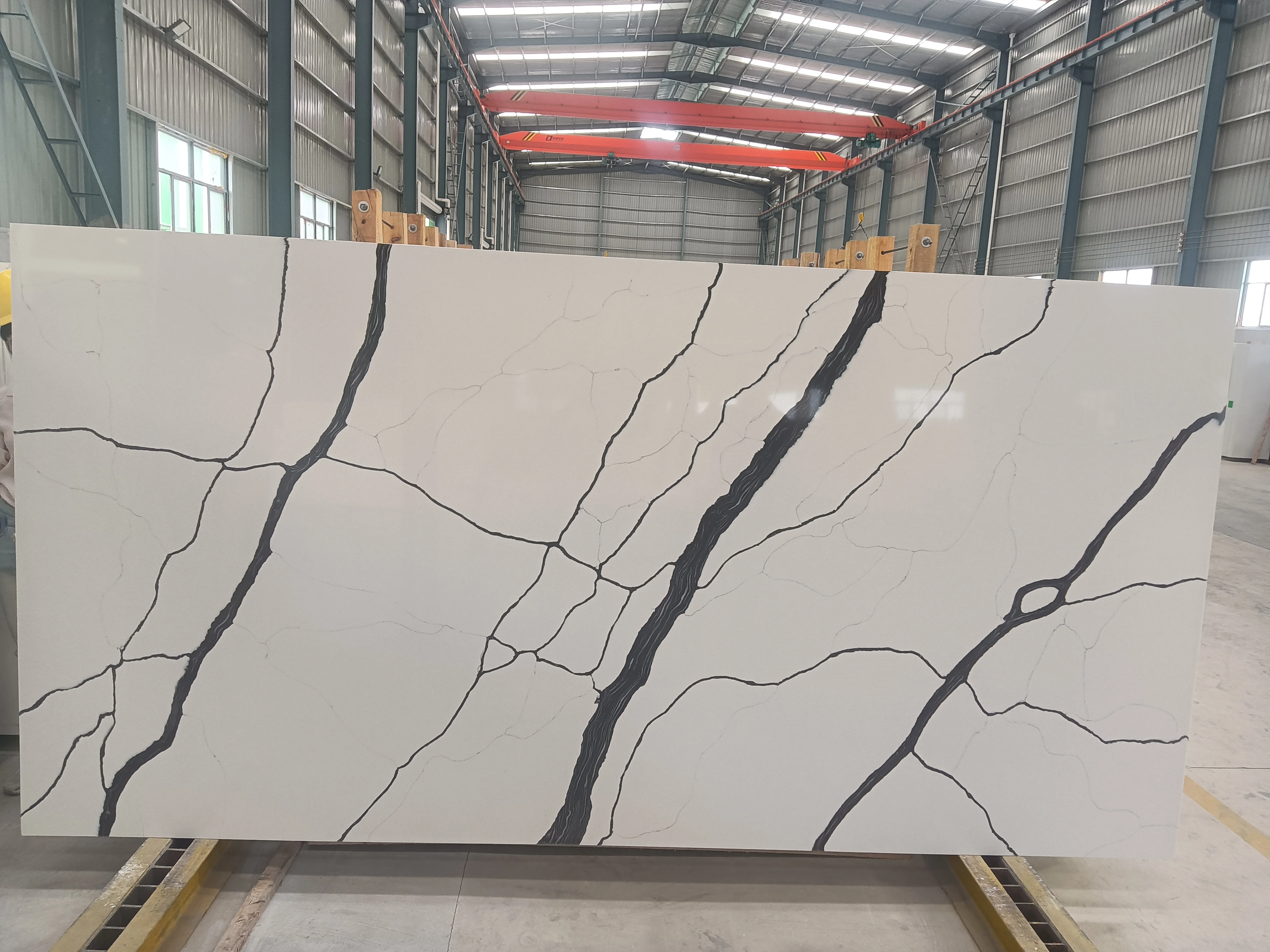 Artificial Royal Gold Quartz Stone Sheet Calacatta Gold Quartz Slabs for Countertops Kitchen Hotel