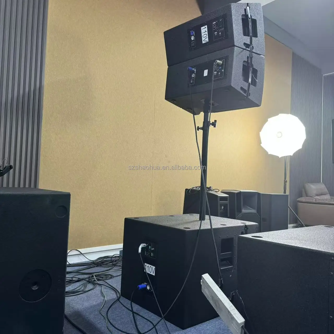 12 Inch Line Array Speakers Vrx932 Active/Passive Line Array Professional Stage Audio Powered Sound System Outdoor Speaker
