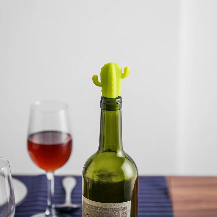 HAWWWY Cactus Bannana Wine Stopper Set - 2 Leak Proof Stoppers