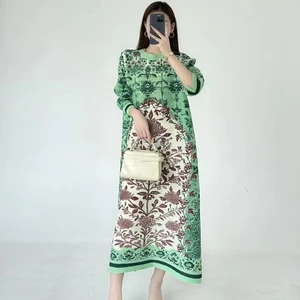 2025 New Women Oversized Green Floral Dress Long Sleeve Maxi Length Casual Loose Dress Plus Size Available