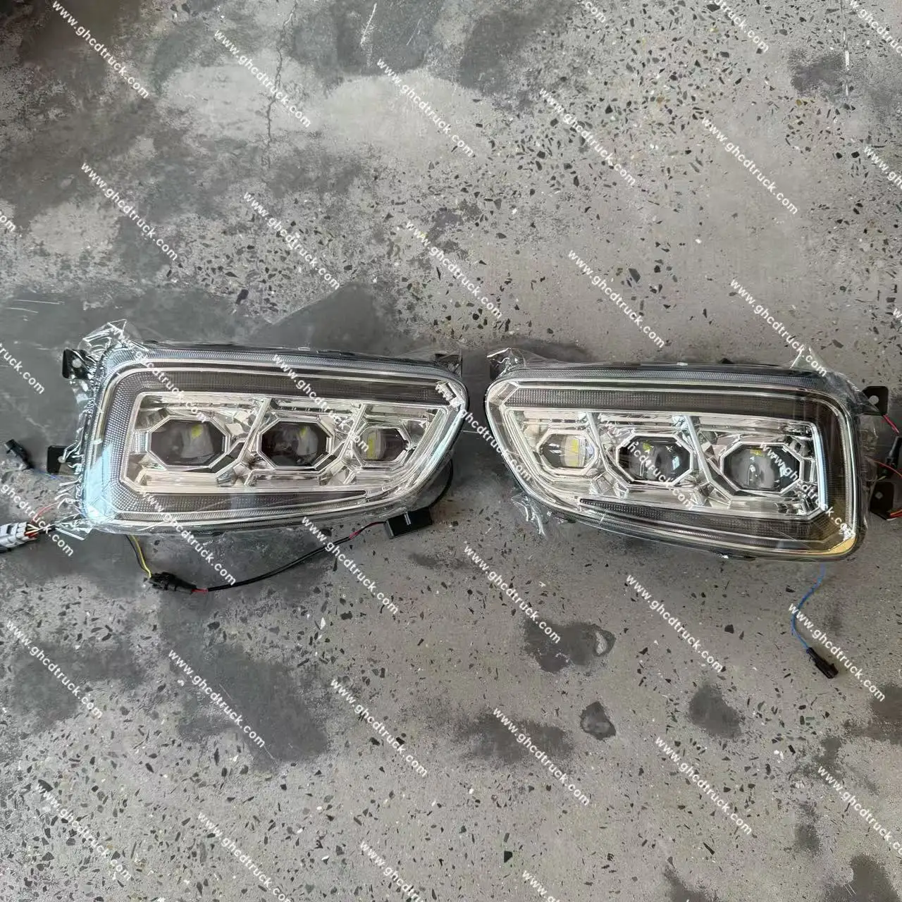 product ghcd high quality control head lamp lh rh for hino mega for mega 500 truck spare body parts588-0