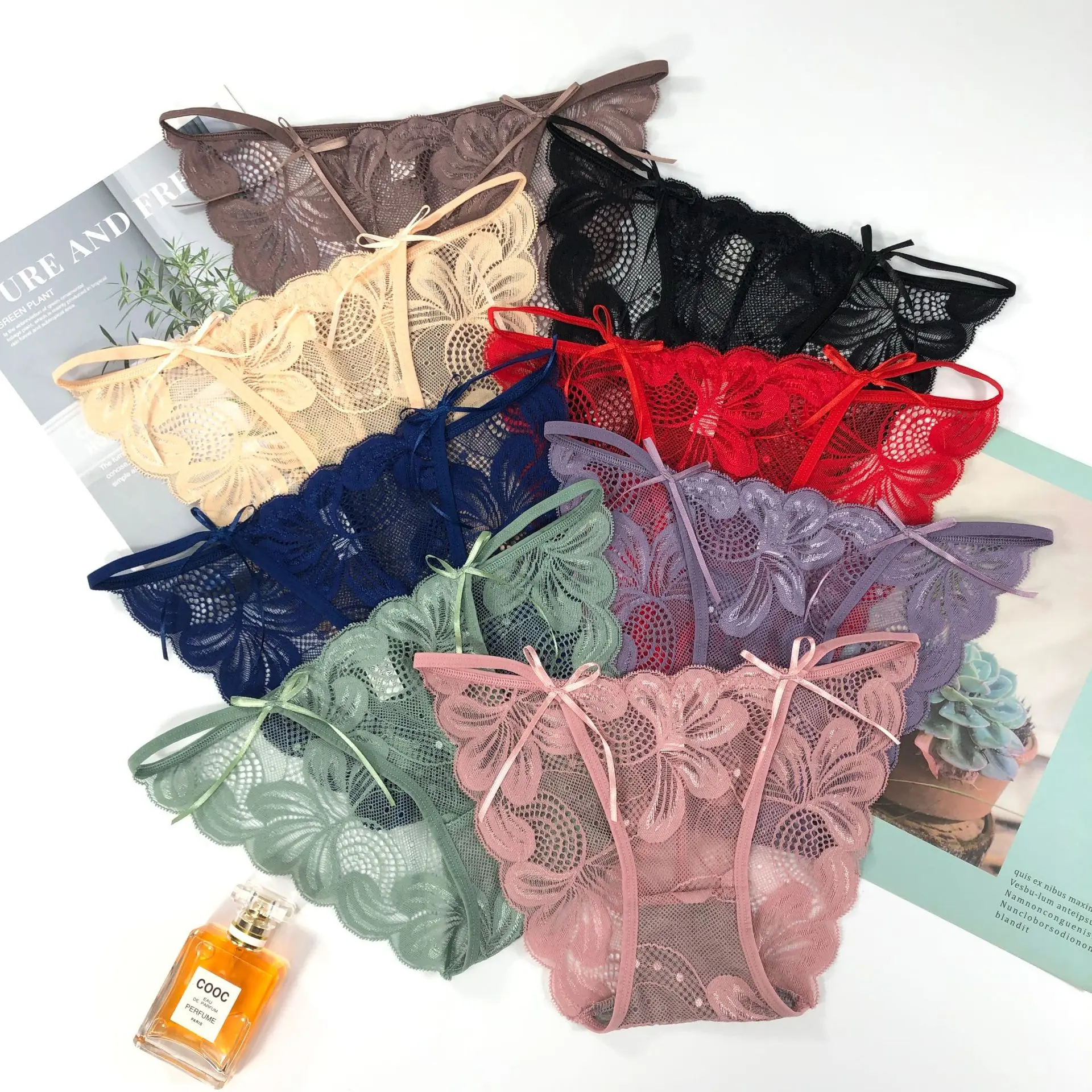 High Elasticity Ladies Lace Panties T Shaped Flowers Lace Briefs Breathable Women Panties Sexy 