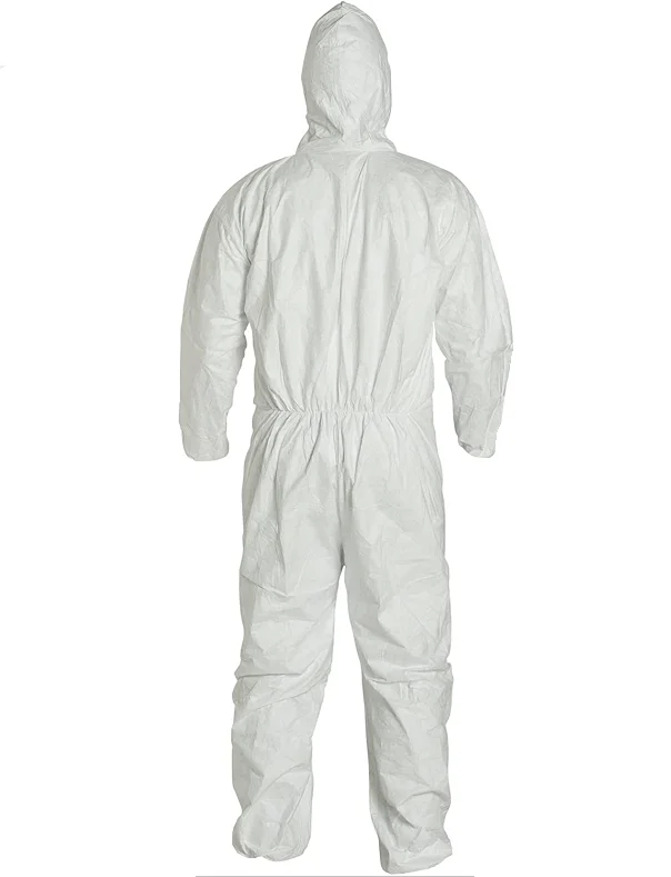 DuPont Tyvek 500 Xpert Disposable Protective CoverallとRespirator