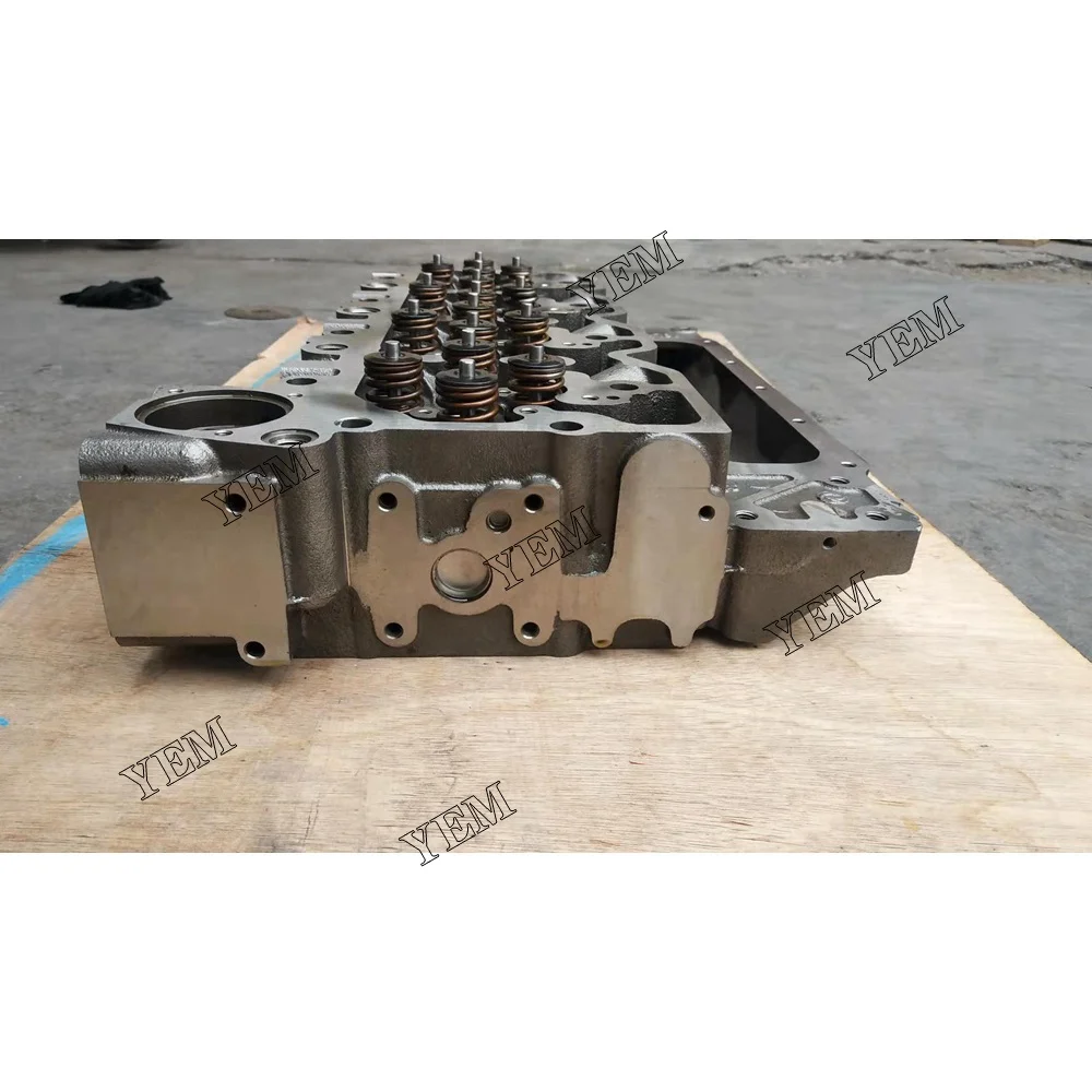 4D107 Cylinder Head Assy for Komatsu Cylinder Head Assy High Quality Engine Parts