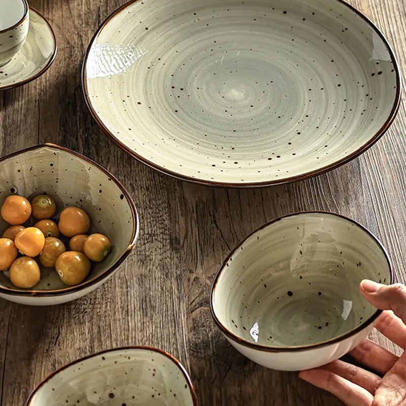 Hand Painted Rustic Earth-Yellow Rim Ceramic Tableware Multiple Color Porcelain Catering Crockery Sets Dinnerware for Restaurant