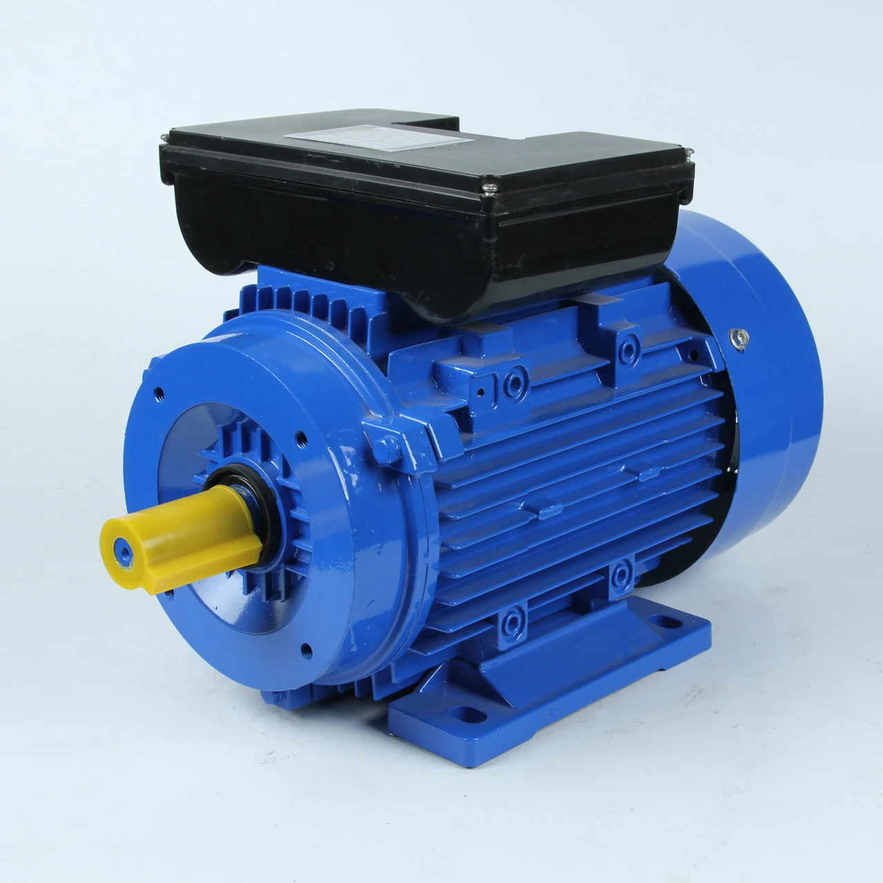 Single Phase Electric Motor 1.5 kW 2-pole 3000 rpm Capacitor Start 50 Hz 230 V 