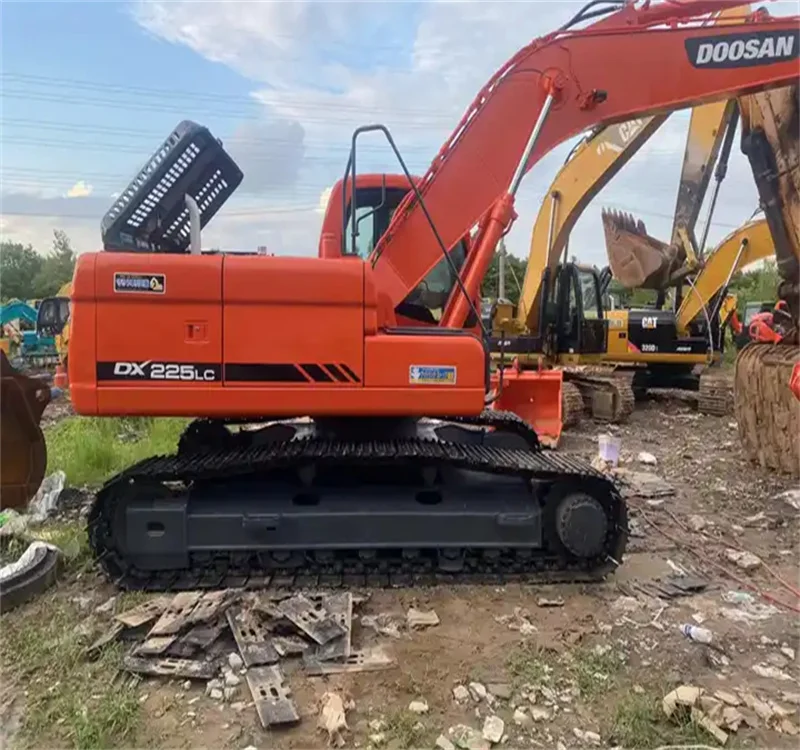 22 Ton Excavator Used Doosan Dx225 Crawler Excavator Low Working Hours ...