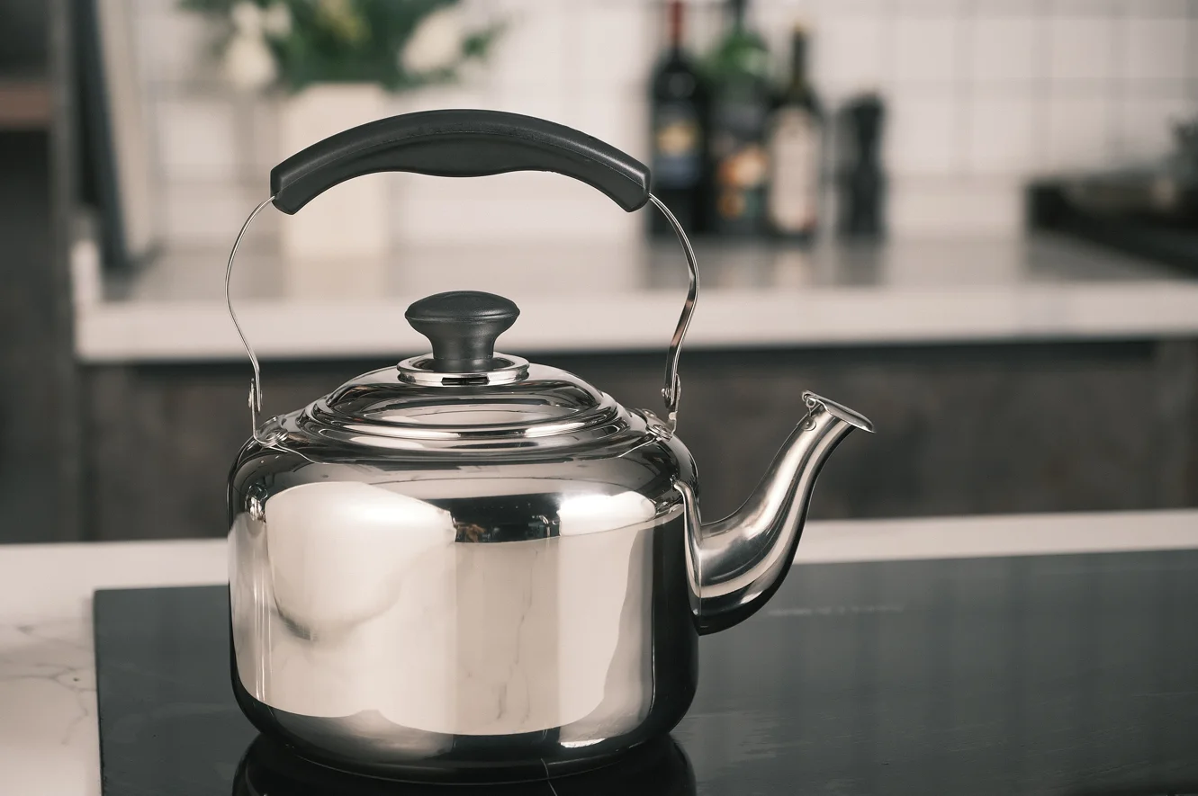 Stainless Steel Whistling Kettle 3L Potobelo Kitchen Utensil