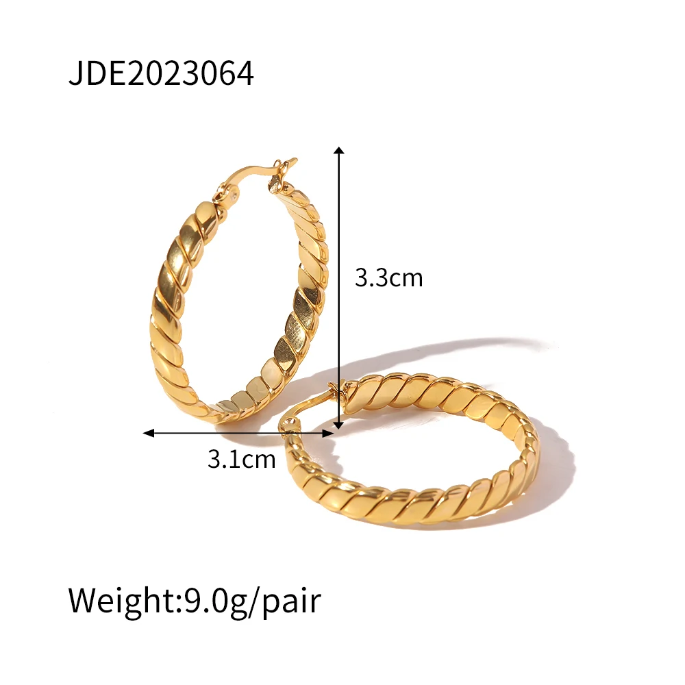 Everyday Wearing Neutral Style Twist 18k Pvd Gold Plated Stainless