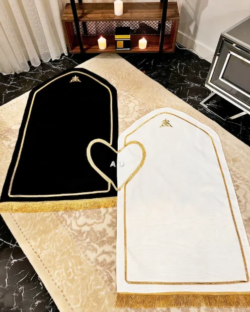Custom 2 Prayer Mat Set Heart Design  Couple Prayer Mat  Love Prayer Rugs Set Islamic Wedding Gift Valentine's Day  Nikkah Gift