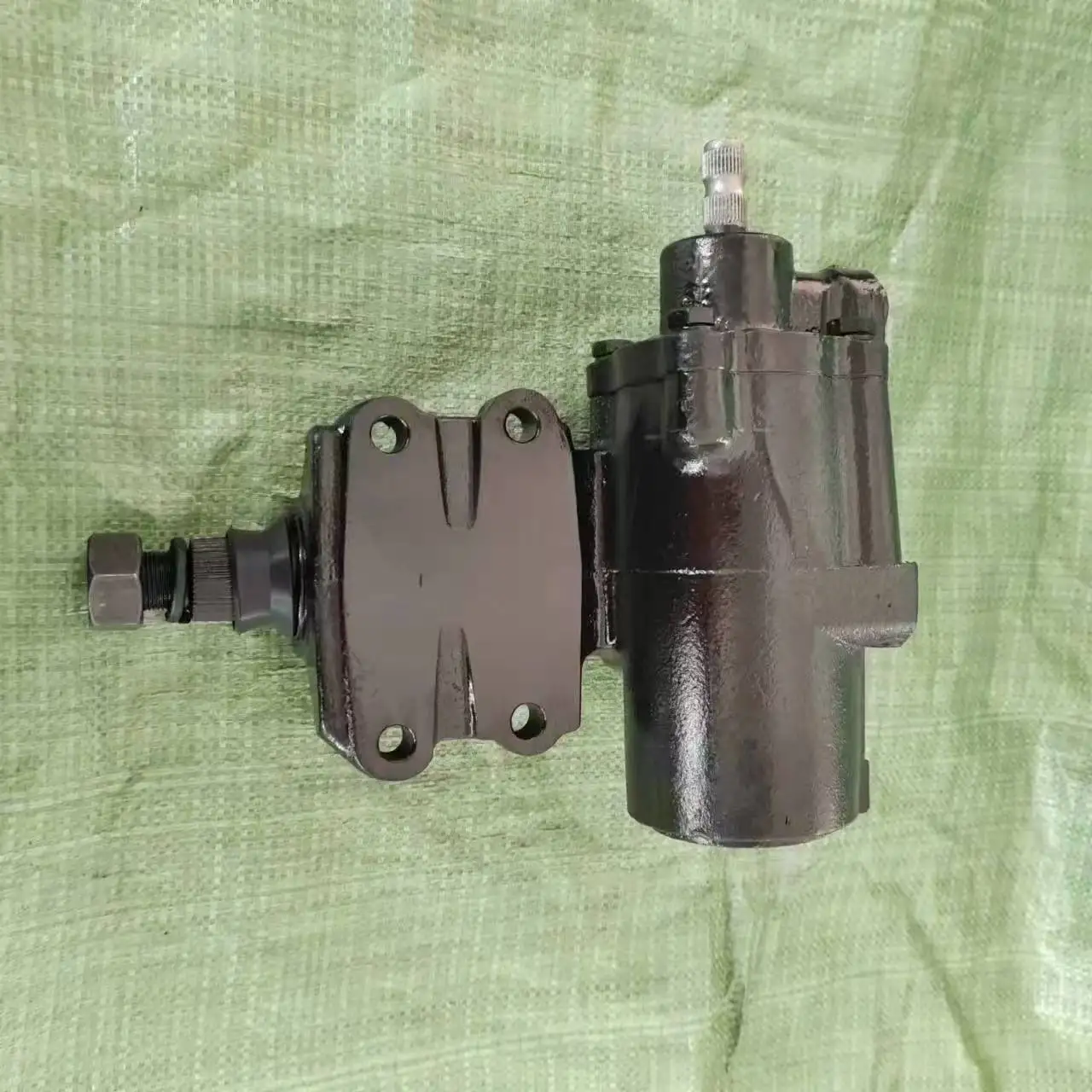 LHD Steering Box for Land Cruiser FJ80 44110-60360 LHD Steering Box for Land Cruiser FJ80 44110-60360