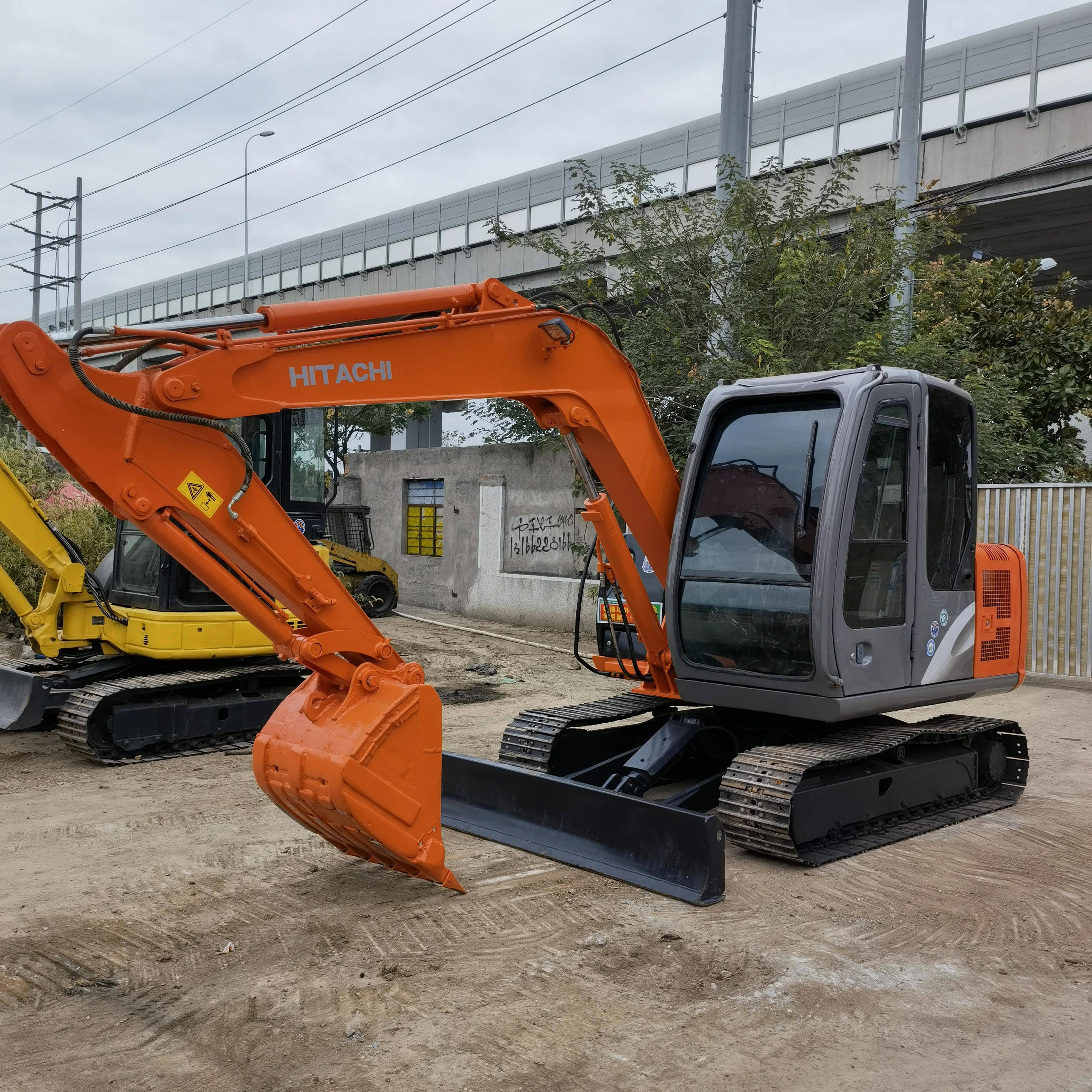 売れ筋がひ！ Excavator Mini 60 ZX ZX60/ Hitachi Used for Hand Second Sale クラブ