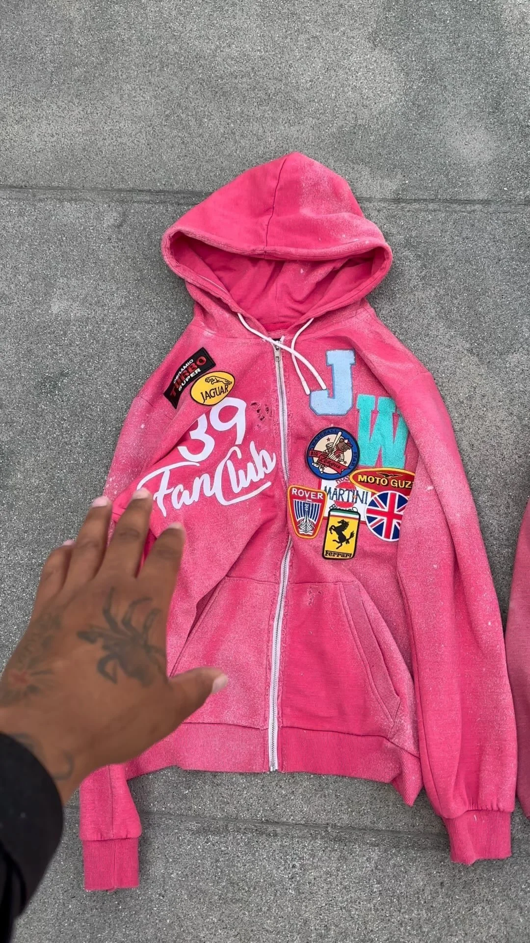 Custom Heavyweight 100% Cotton Sun Faded Acid Wash Patch Applique Embroidered Cropped Print Hoodie for Men gallery 2