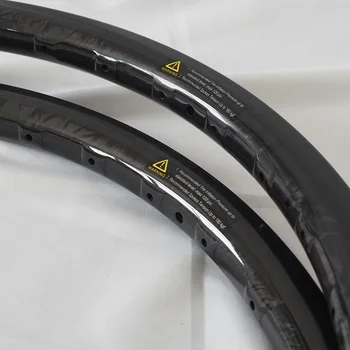 Berserk Black 32h カーボンリム 27.5インチ フックレス仕様 マット