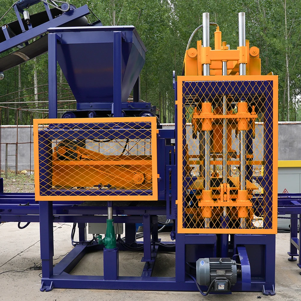 QT5-15 Interlocking Brick Machine Foam Concrete Blocks Maker With PLC Core Components & Engine Pump for Cement Raw Material