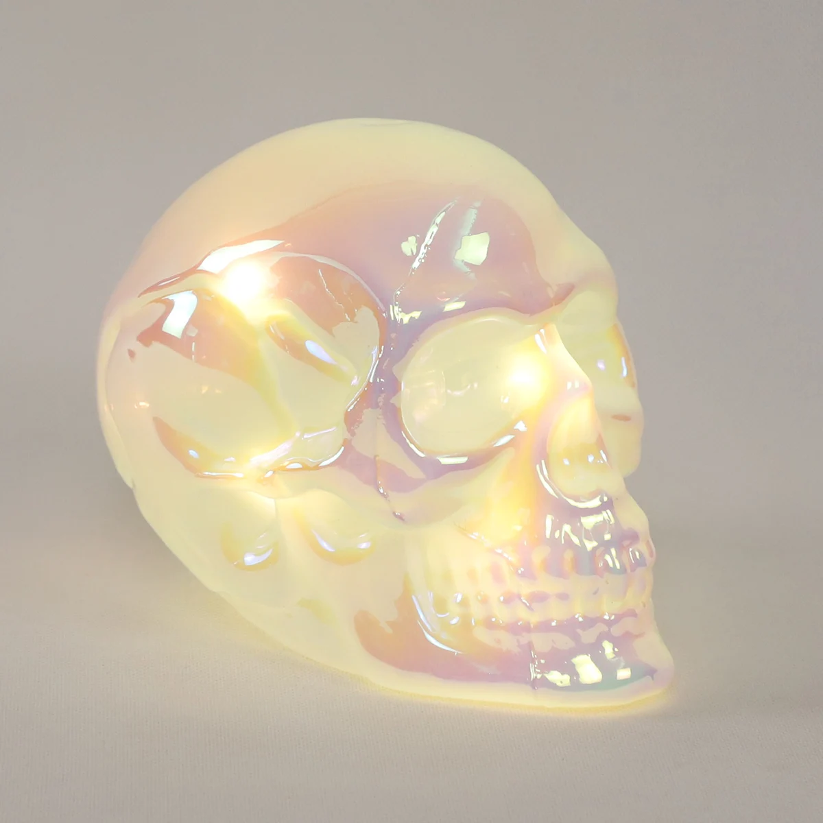 Wholesale Battery Operated Glass Skull Gemstone Halloween Decor Gifts With Led Light