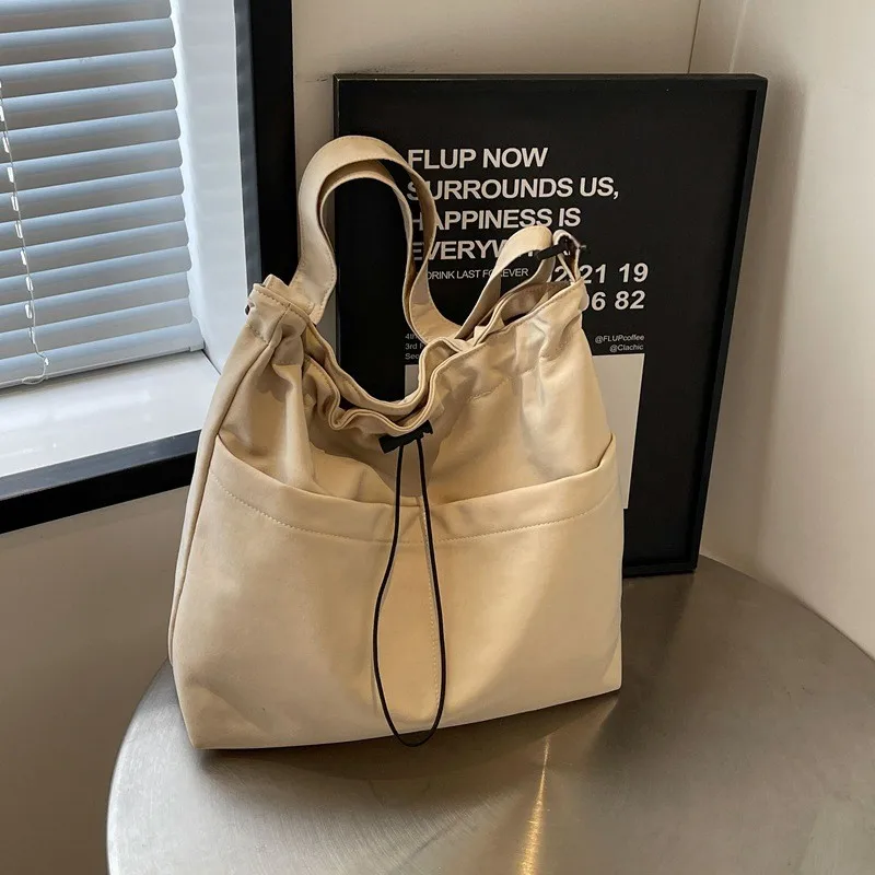 Ins Simple Fashion Solid Color Nylon Bucket Bag Polyester Chains Portable Outdoor Casual Crossbody Drawstring Design Single