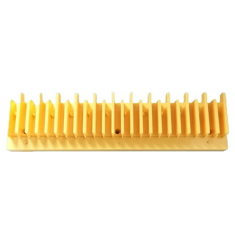 Escalator Step Edge Right Yellow Plastic Strip L4733215 Escalator Step Demarcation Escalator Combs Plate