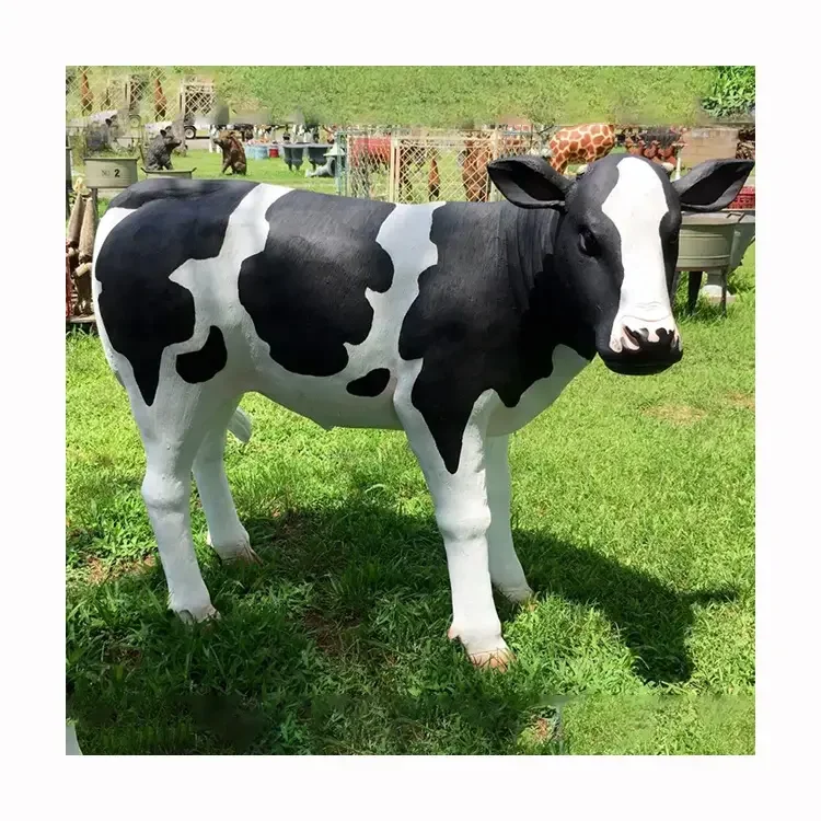 Outdoor Decoration Fiberglass Animal Cow Sculpture Life Size Resin