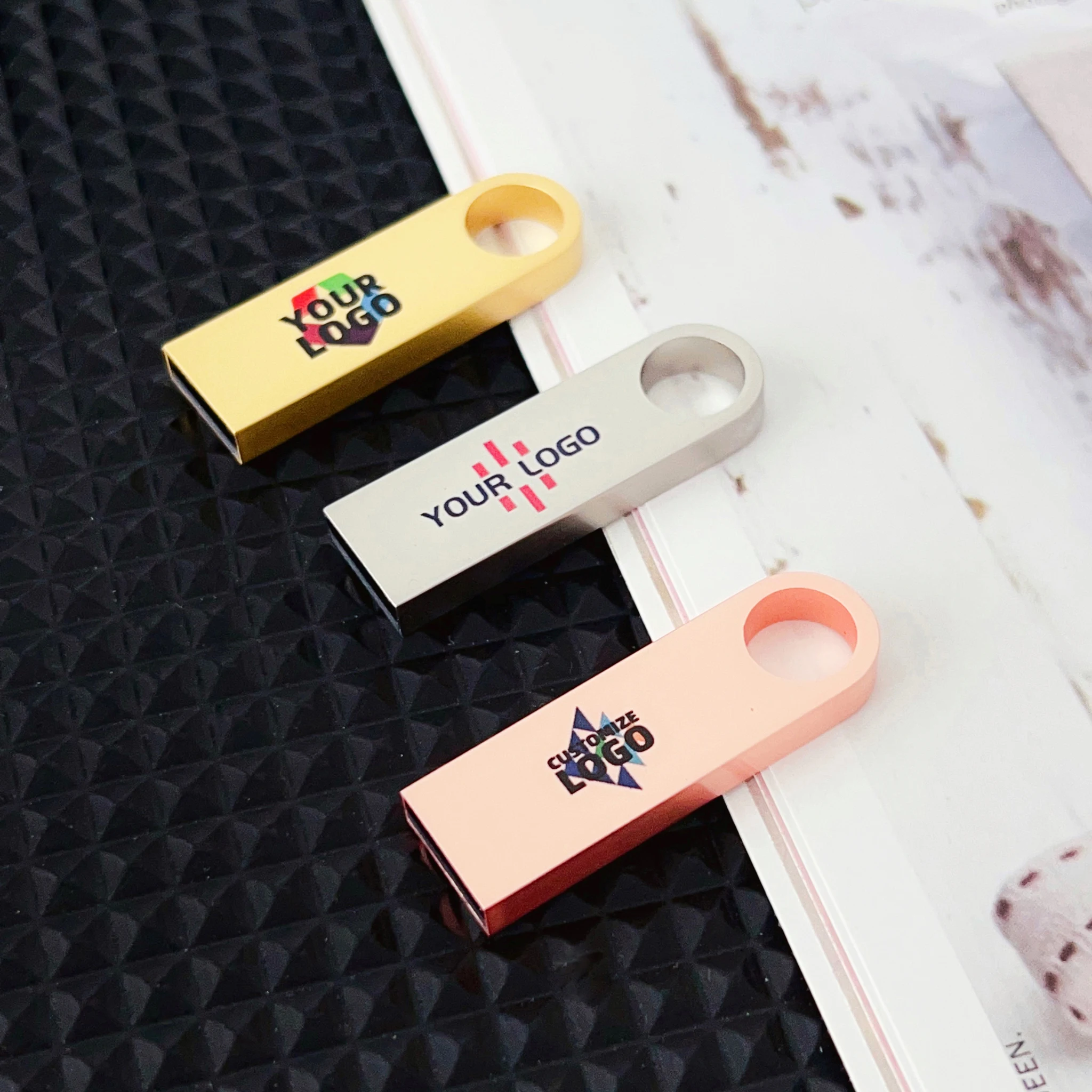 Custom Logo 64GB Metal Pendrive 2.0 Flash Drive - Image 6