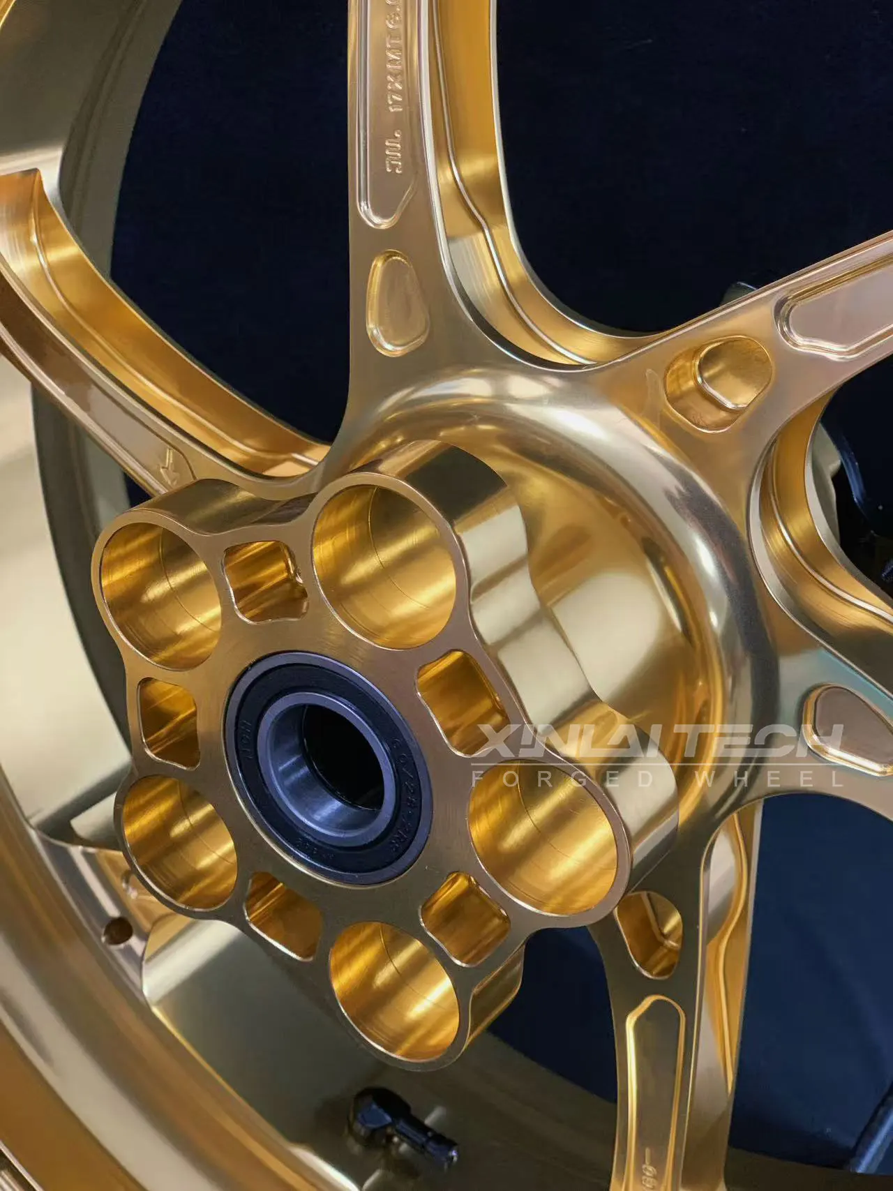 XL Custom Forged Motorcycle Wheels for Yamaha R1 R1M MT10 CNC Forged Billet Aluminum Rims 17 18 Inch Anodized Finish OEM ODM - Image 5