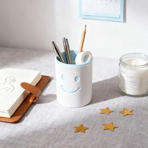 Smiley Face Desk Pen Holder: Compact, Cute & Perfect for Keeping Essentials Neat