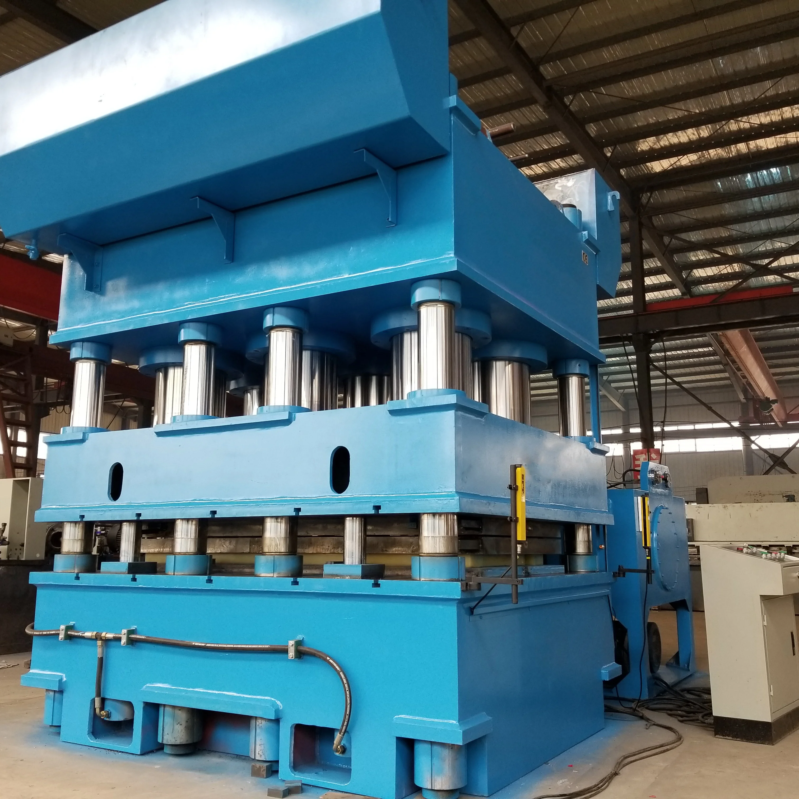 Door Skin Making Machine Pressing Iron Hydraulic Press 2500 Ton