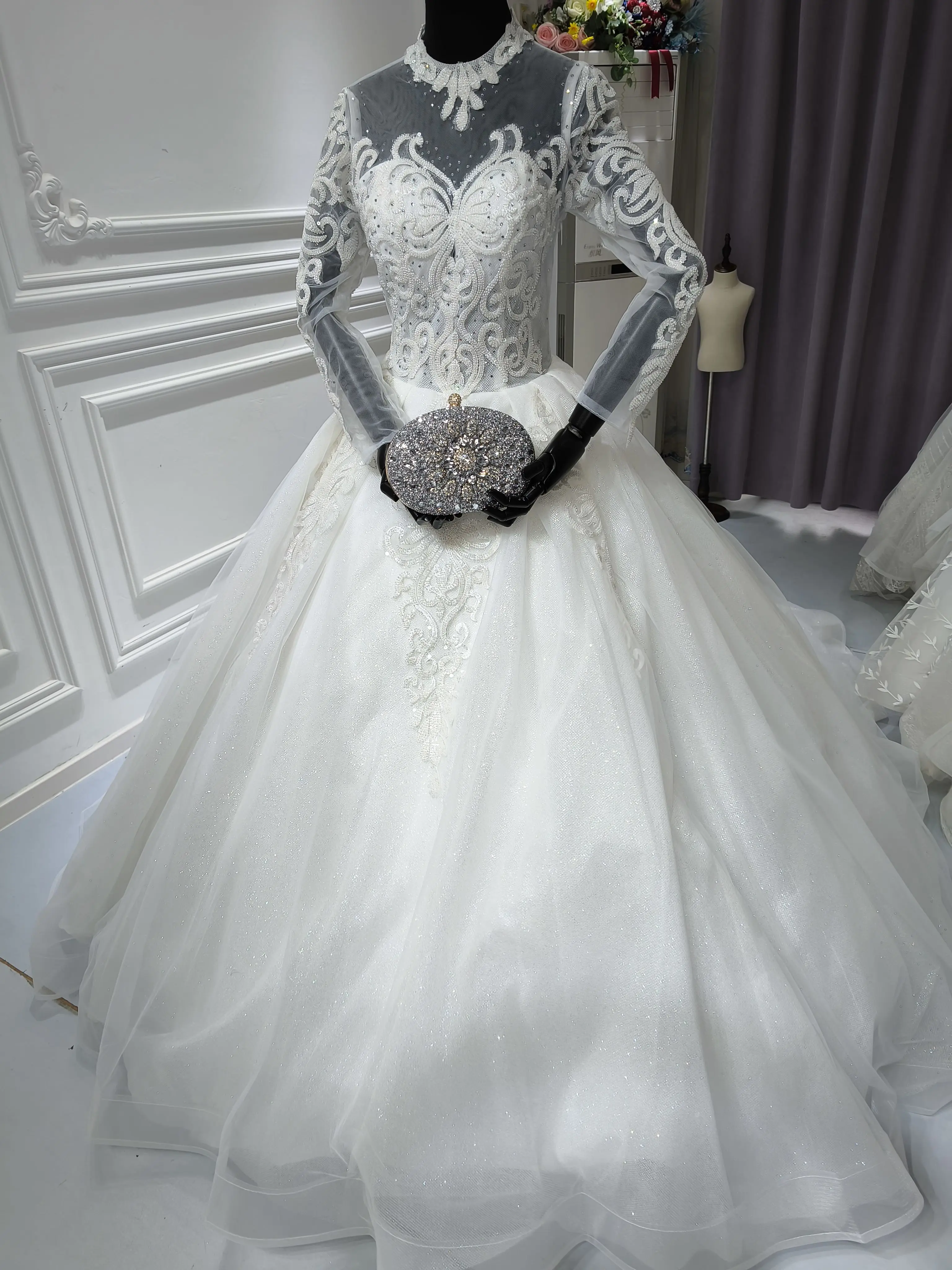 Shop Our 2024 Luxury Lace Turtleneck Wedding Dress S0550g Shop Our 2024 Luxury Lace Turtleneck Wedding Dress S0550g
