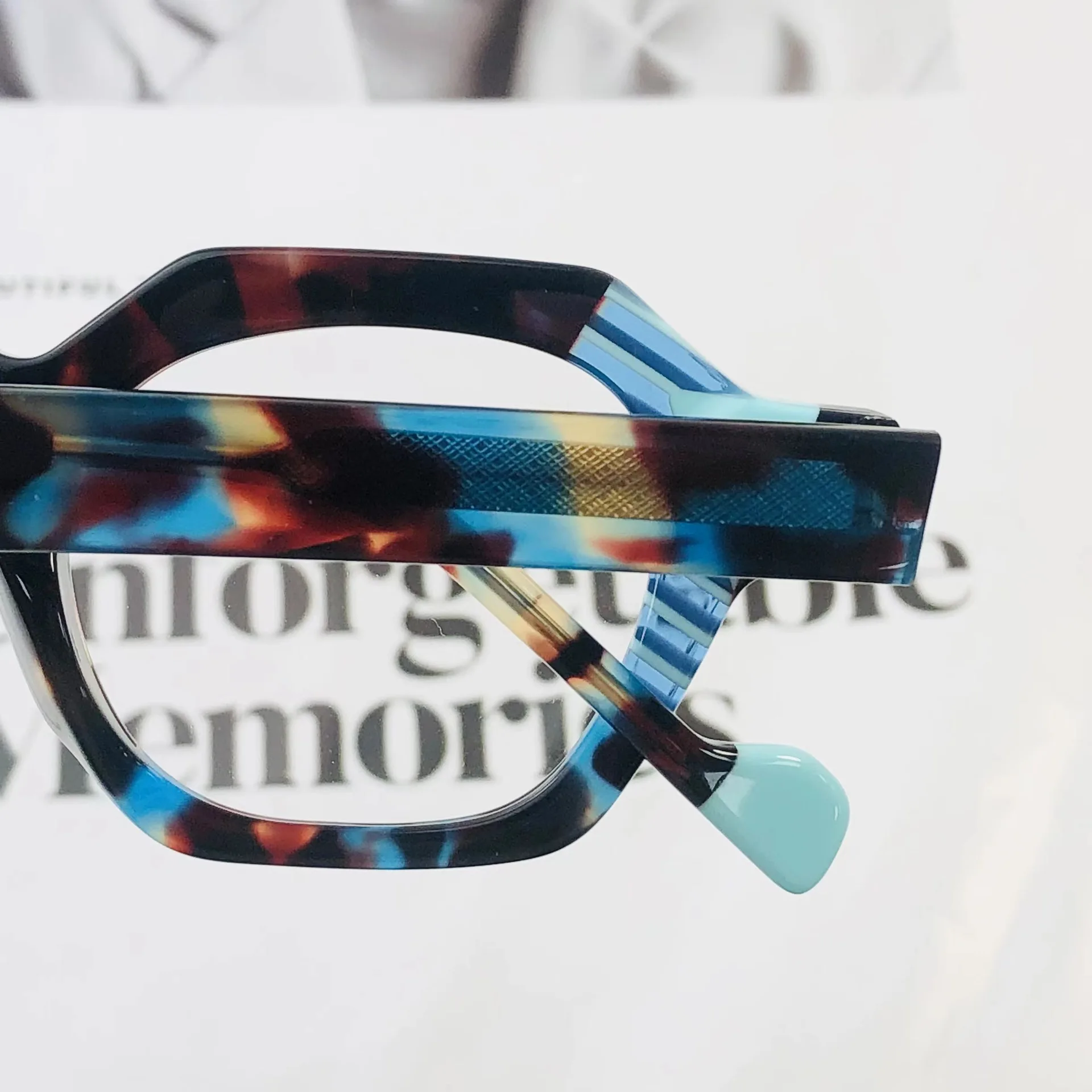 Monture De Lunettes Vintage Nigura En Titane Or Multicolore - Ovale, NOS (neuve De Stock), Allemagne