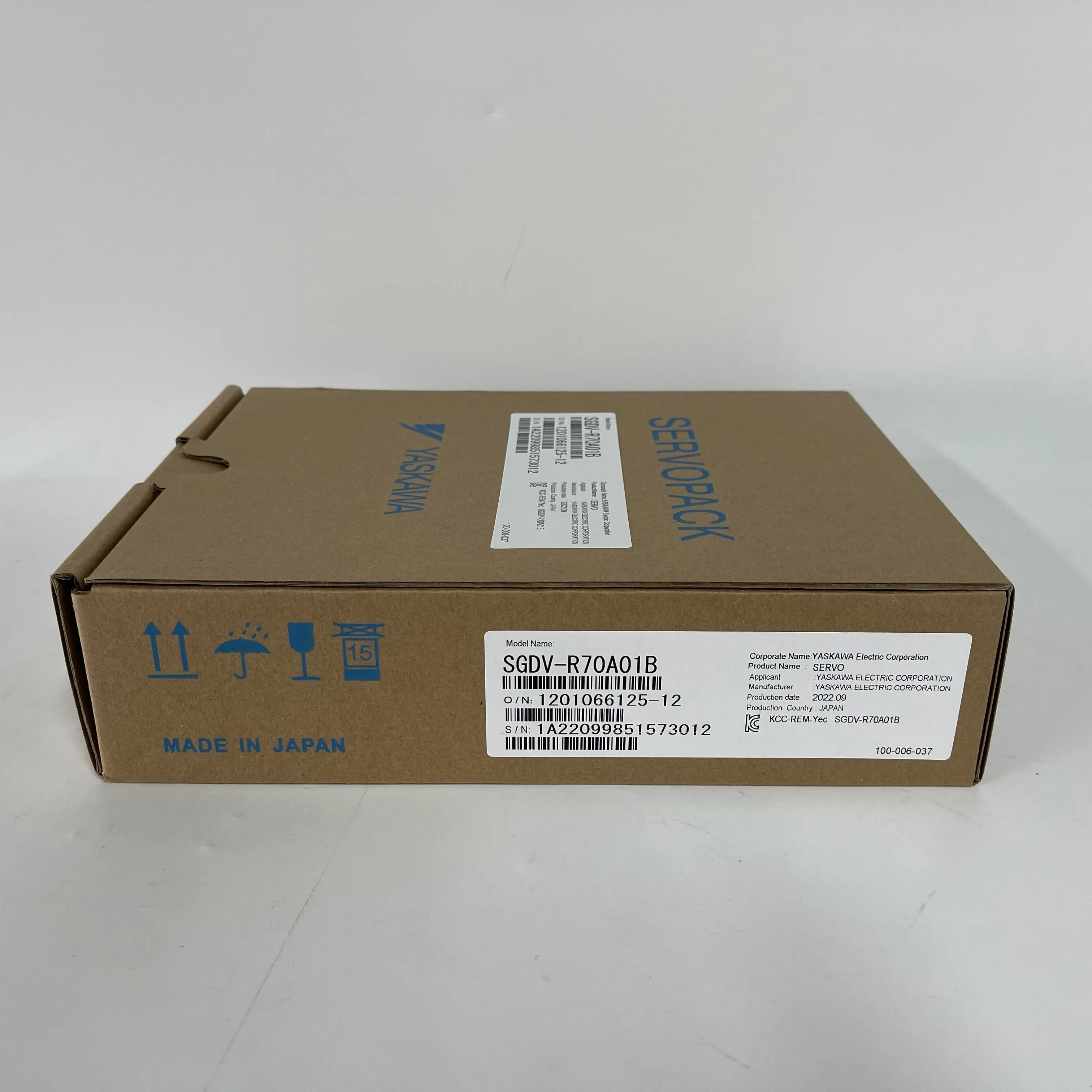 Yaskawa Servo Drive SERVOPACK  SGDV-R70A01B