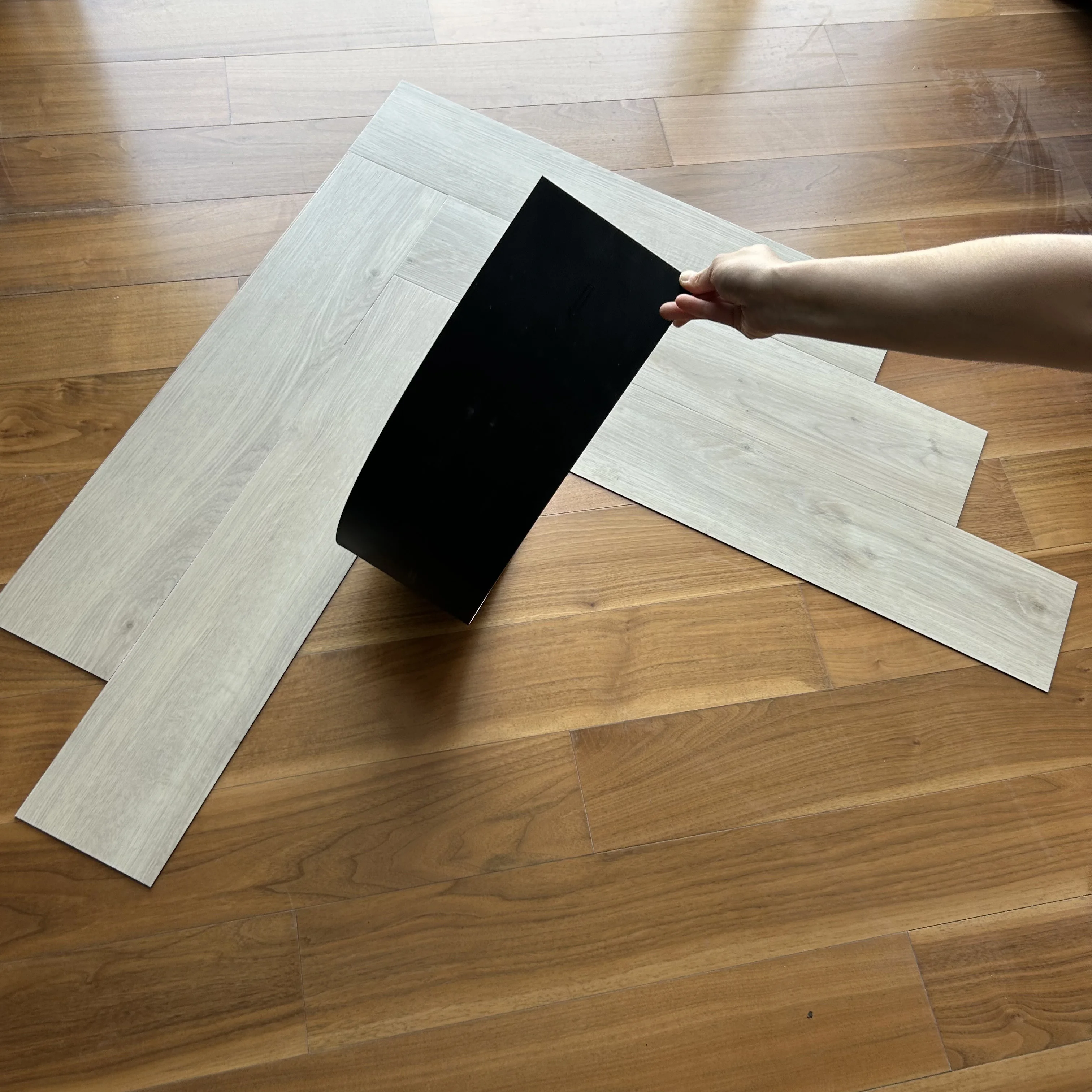 Free Sample Wood Textured Herringbone Luxury Vinyl Plank 600*120mm 2.0mm Wear Layer 0.15mm Pvc Vloeren Pvc Dry Back Herringbone
