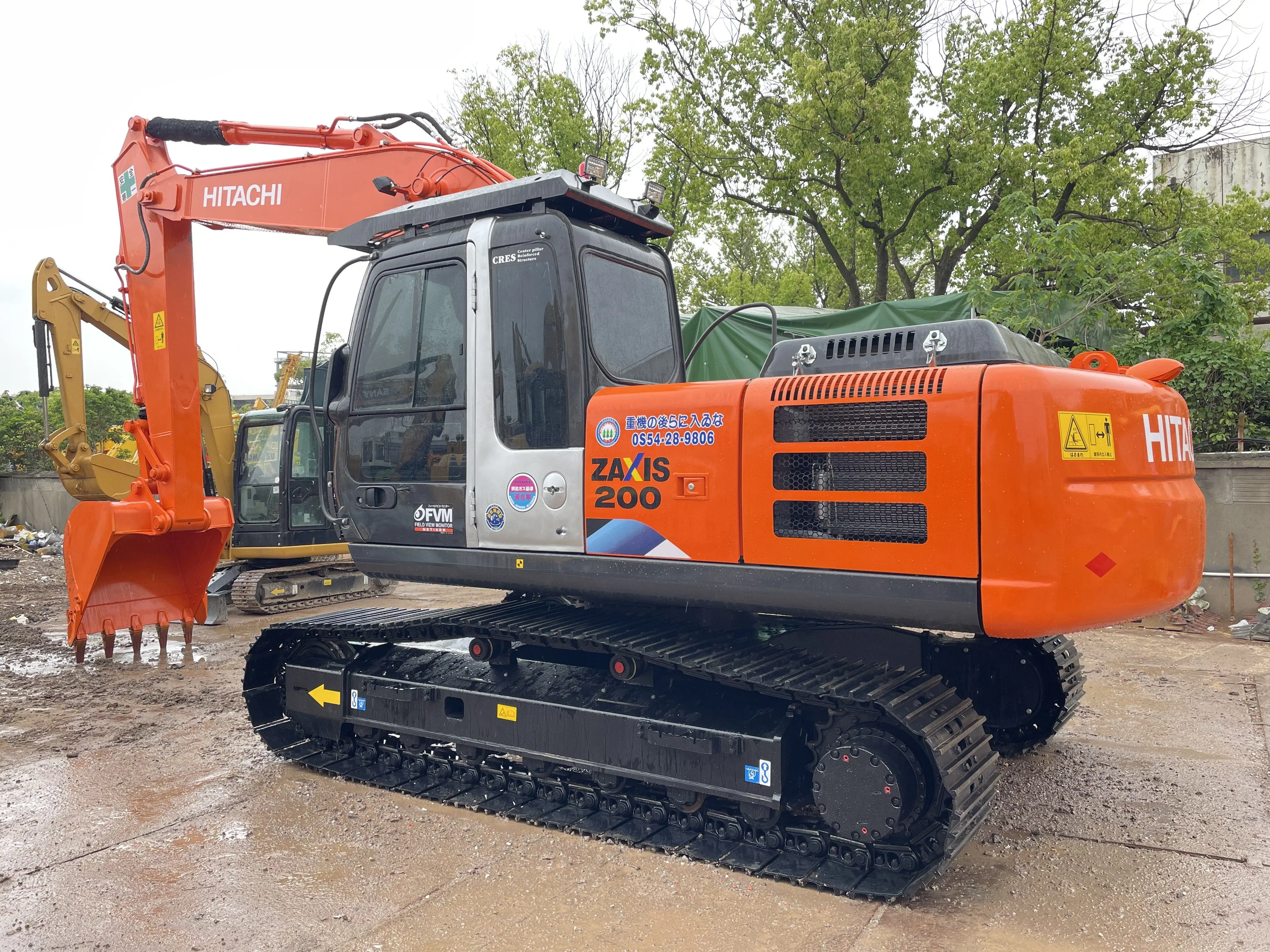 Hitachi ZX200 Affordable Japan Hydraulic 20Ton Track Hitachi ZX200
