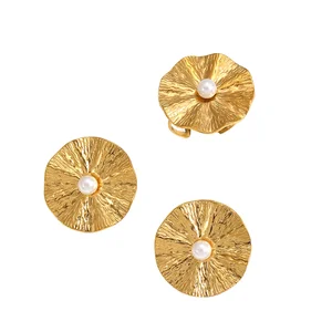 MW High-End Design Dainty Atmospheric Flower Stud Earrings Trendy French Non-Fade Wholesale Pearl Rings Women's Wrinkle Stud