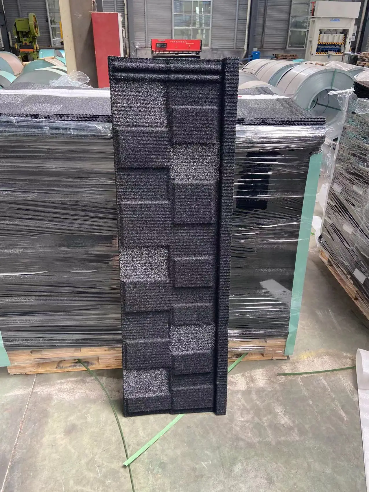 Charcoal Gray Color Deep Roman Stone Coated Metal Roof Tiles for Holiday Estate Building Roof