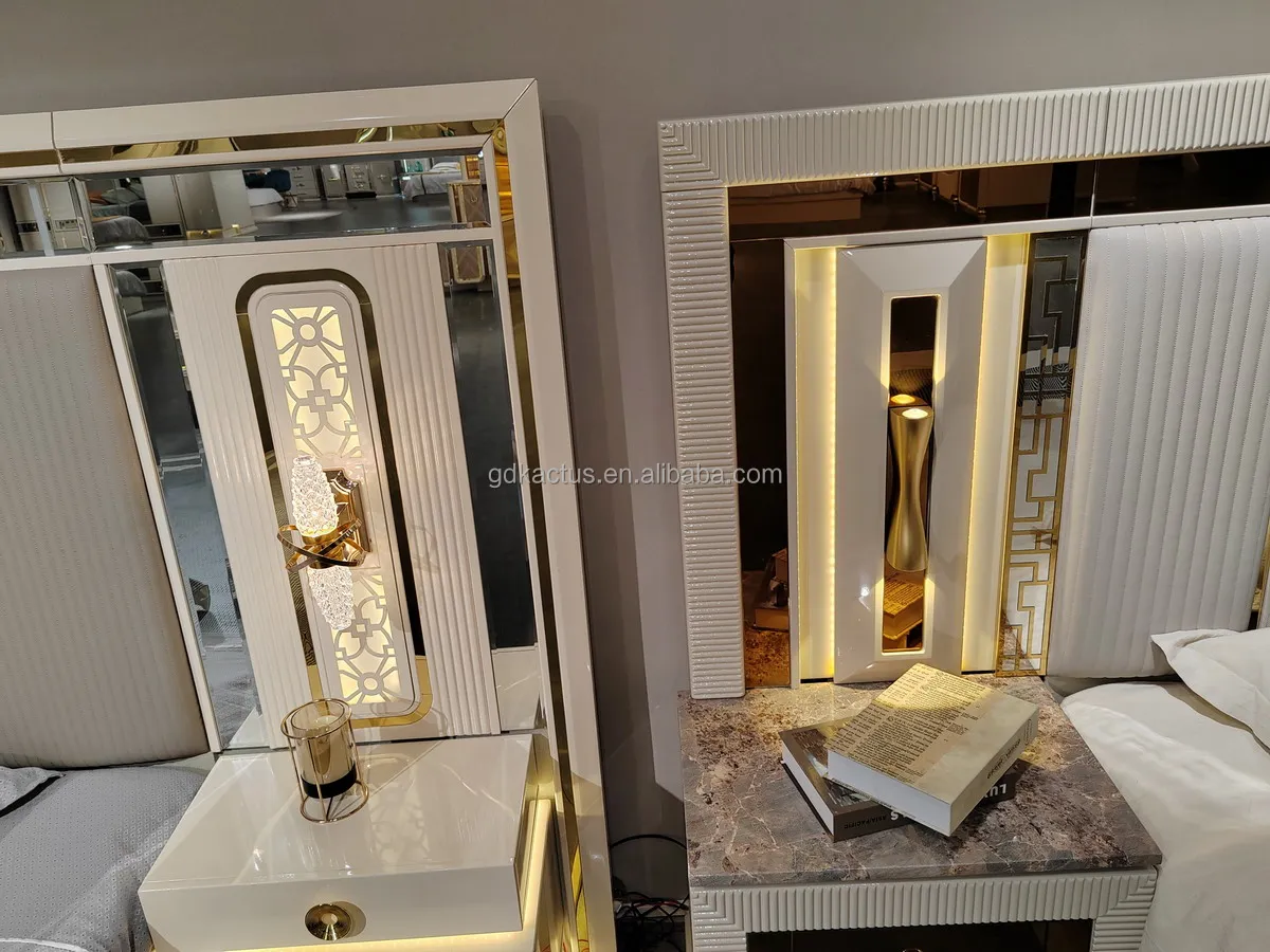 Modern Design Elegant King Size Fancy Bedroom Furniture Set High End High Glossy Luxury Royal