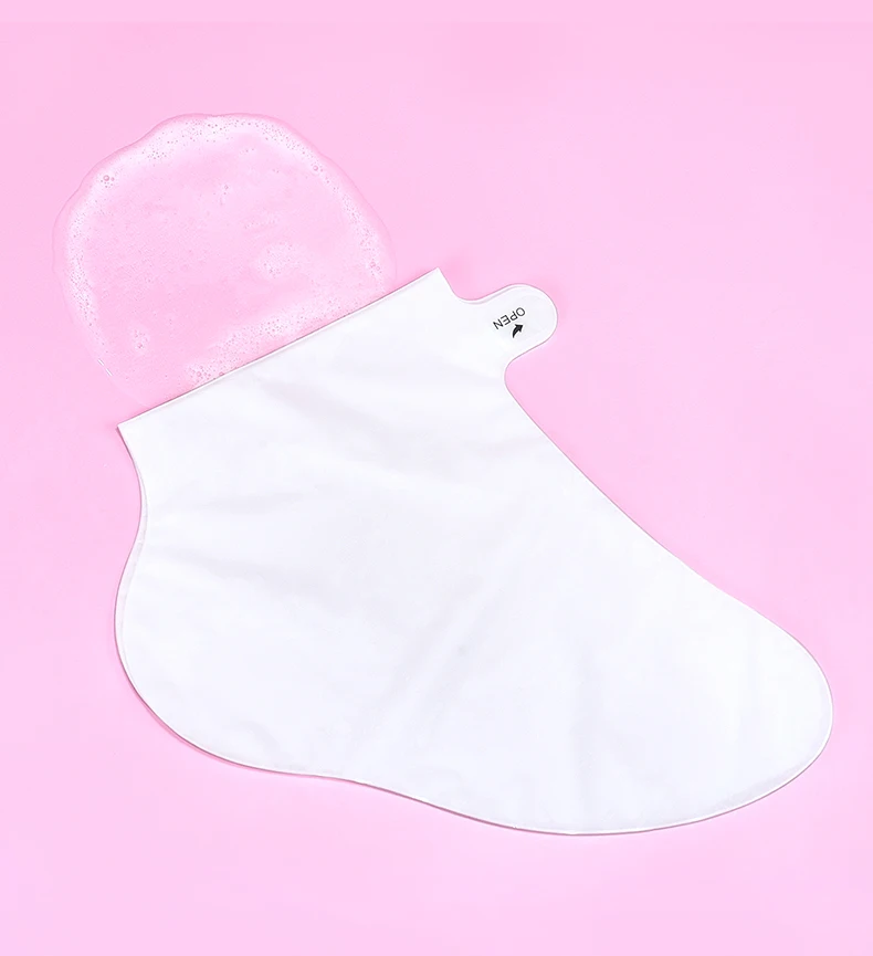Wholesale Coconut & Vitamin E Peeling Foot Mask Sock with Hyaluronic Acid for Moisturize Smooth Repair and Soften Cracked Heels