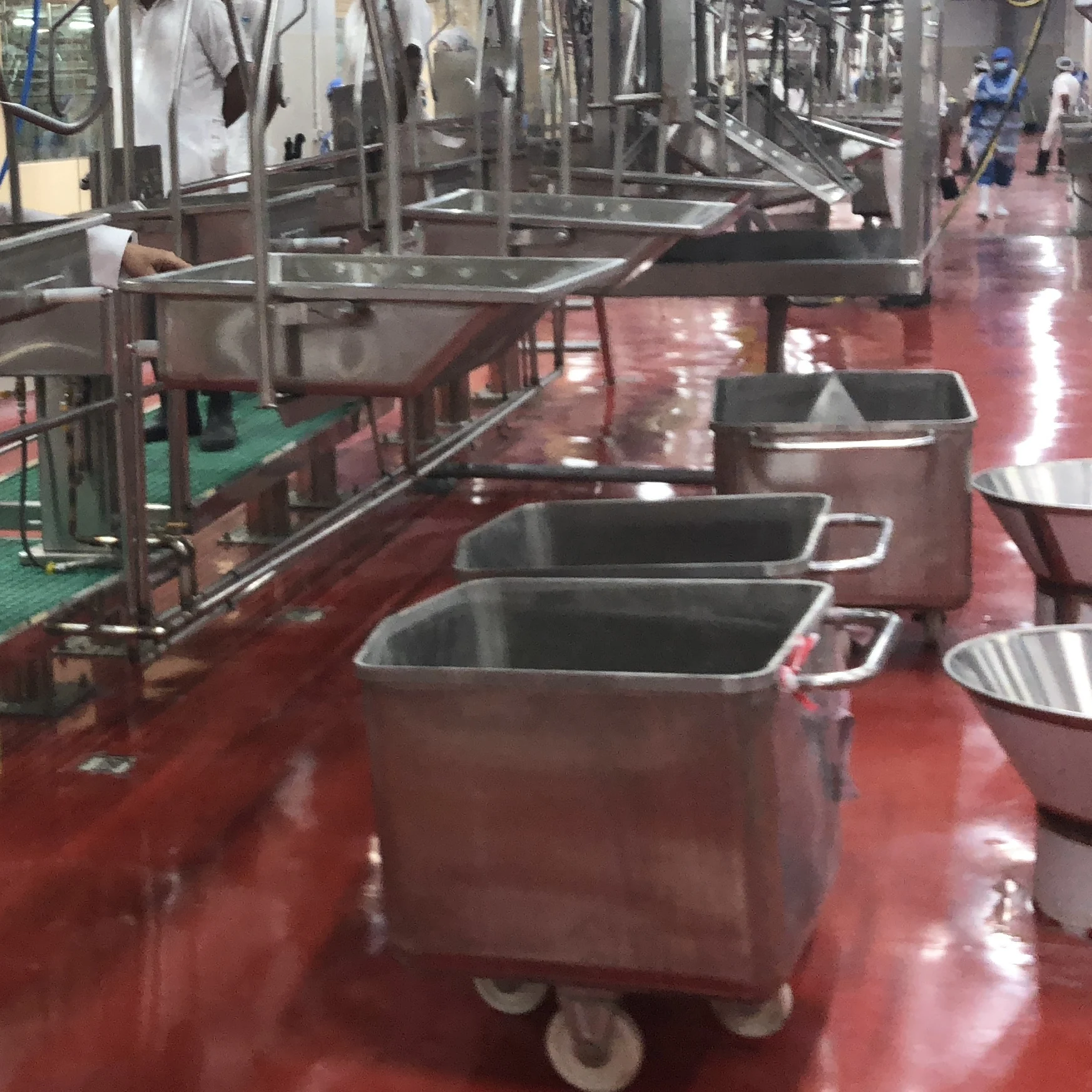 Industrial durable stainless steel meat cart with reinforced base and smooth wheels