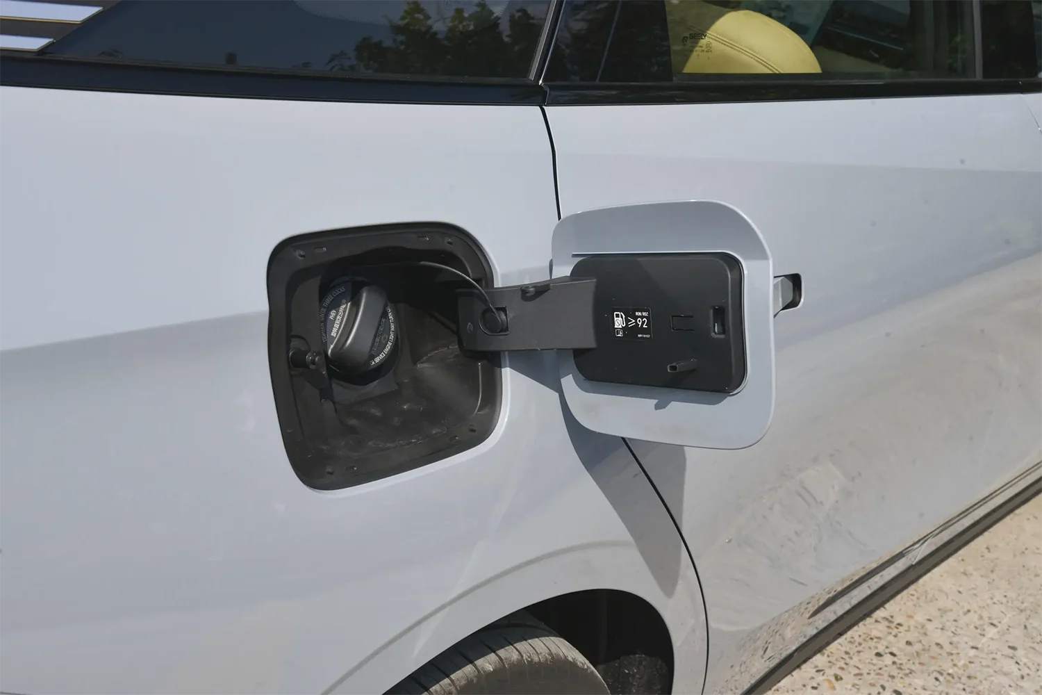 2023 Geely Auto Galaxy L6 60km 125 Km 1.5T 3DHT Hybrid LHD Sedan Yinhe L6 Electric Sedan Deposit