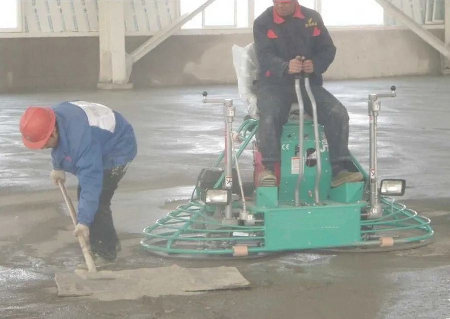 Concrete Finishing Power Trowel 24 Inch Concrete Ride-On Power Trowel