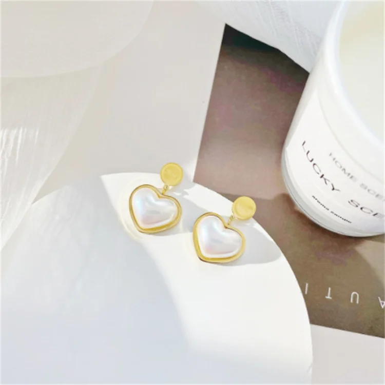 Wholesale No Fade Stainless Steel  18k PVD Gold Plated Korean Necklace Fashion Luxury Love Shell Necklace Fashion Jewelry