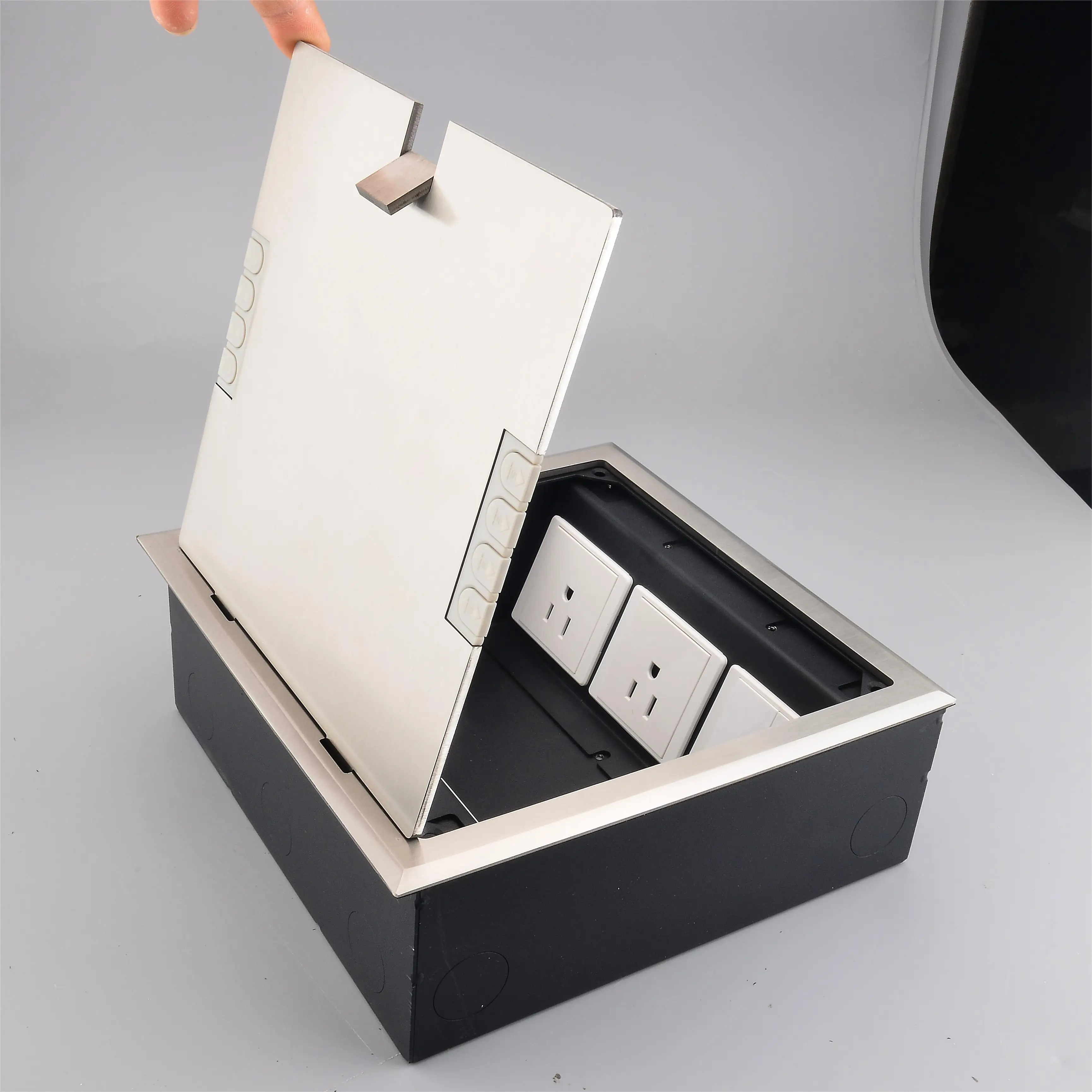 16A Open Type Socket Box Factory Price Wholesale Price With Quality Certification Hidden Floor Socket Floor Outlet