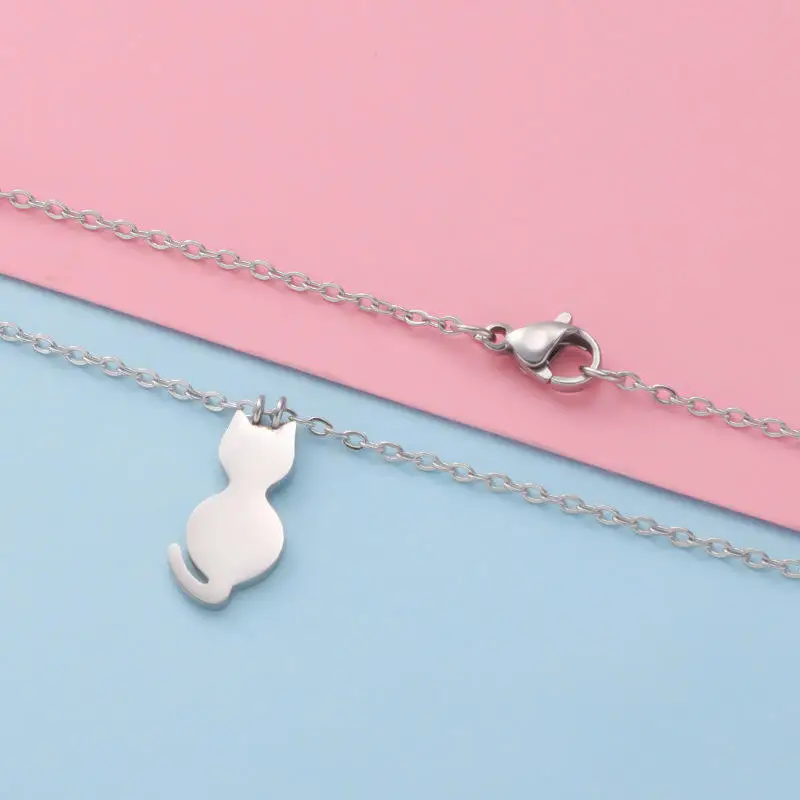 Cat Pendant Necklace