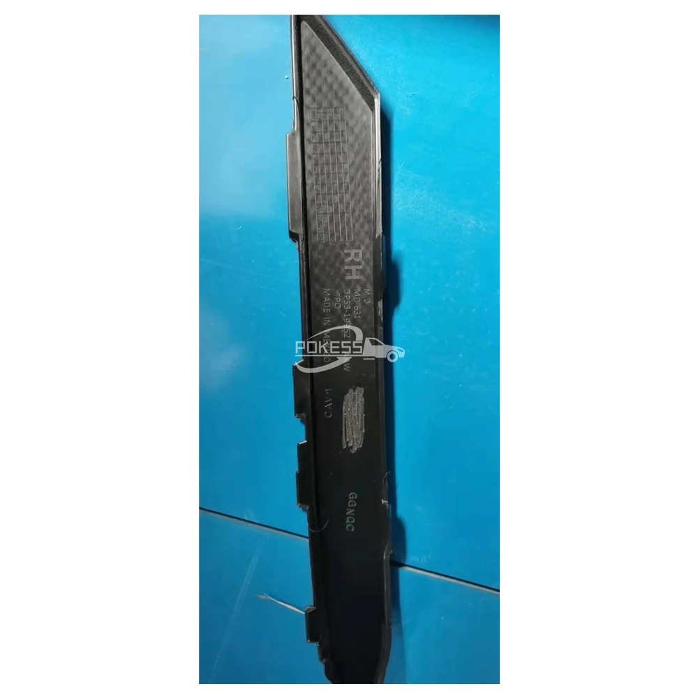 DP5Z17E810BA DP5319952AA5JA6 Fog Lamp Trim R Blen