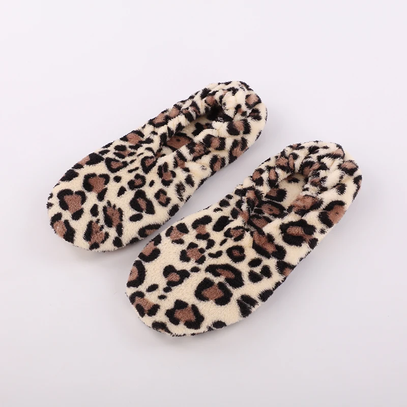Latest Design Winter Ladies Girls Character Slippers Indoor Bedroom House Portable Plush Slippers for Women