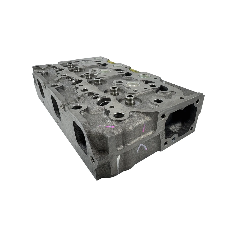1G757-03040 Cylinder Head for Kubota D1703 Standard Size Engine Parts 3