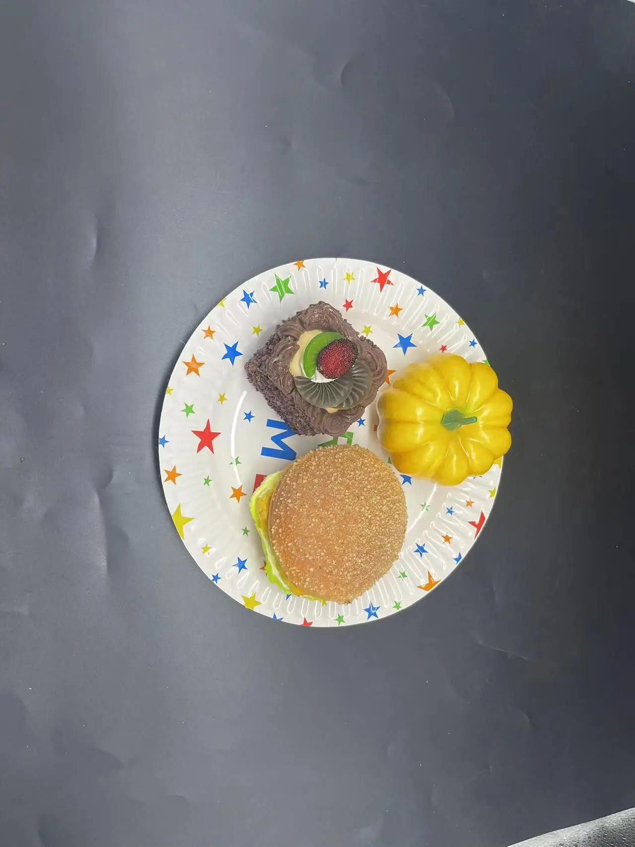 paper plates (1).jpg