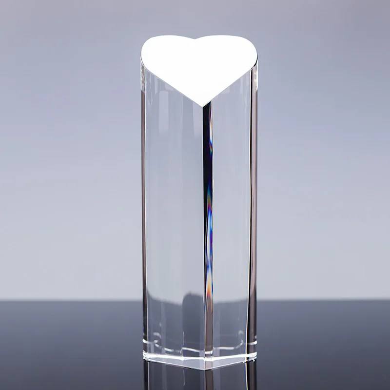 Vente en gros de blocs cristallins transparents K9 gravés au laser 3D, personnalisation acceptée, vente directe d'usine disponible