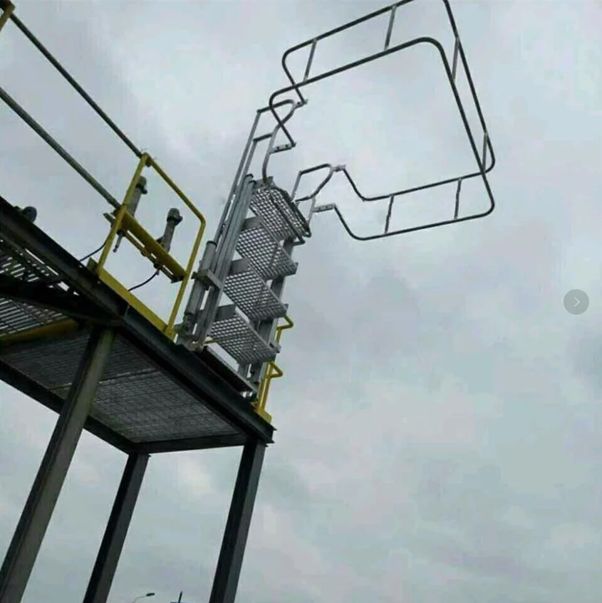 Three/four/five Steps Movable Ladder Petrochemical  Folding Stairs With Safety Cage for Loading Skid Loading Gantry