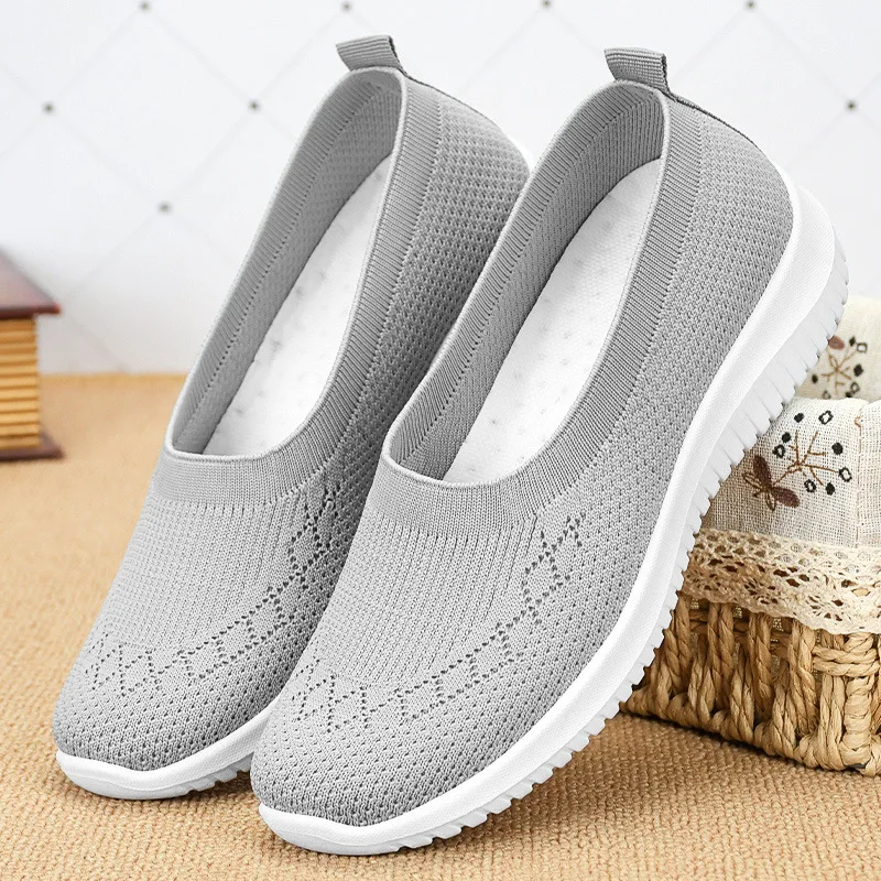 Women's Shoes Old Beijing Breathable Net Surface Low Shoes